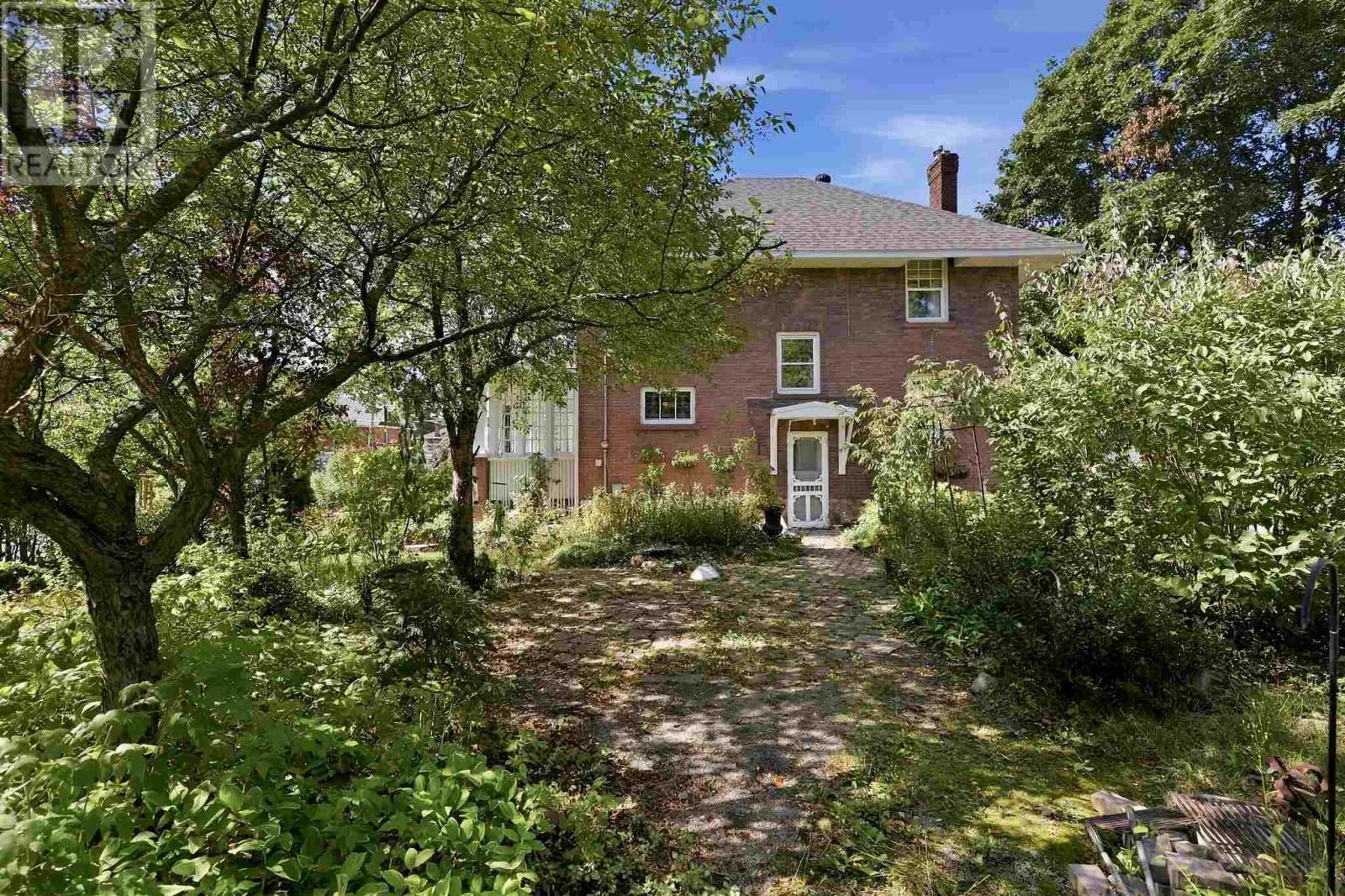 40 Euclid RD