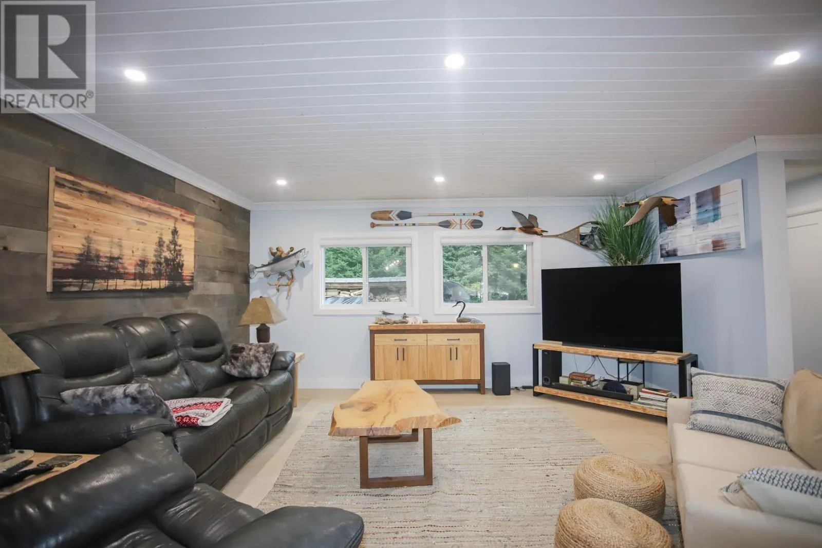 1602 Pineshores RD