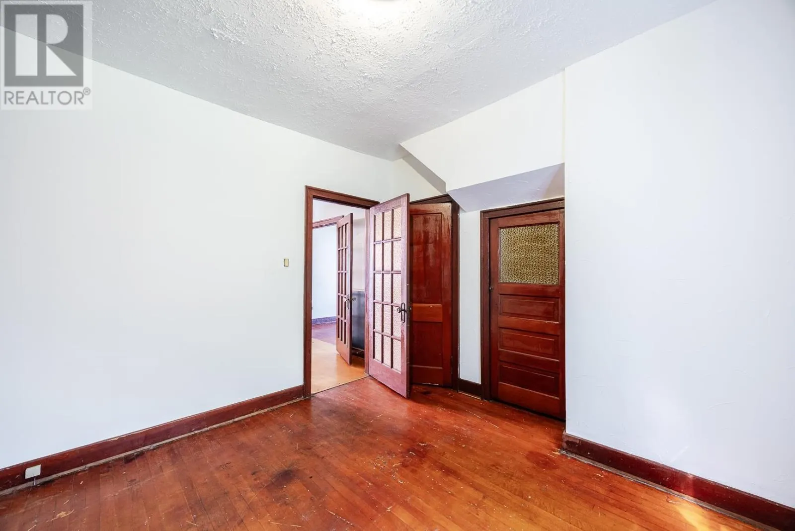 151 Albert ST E