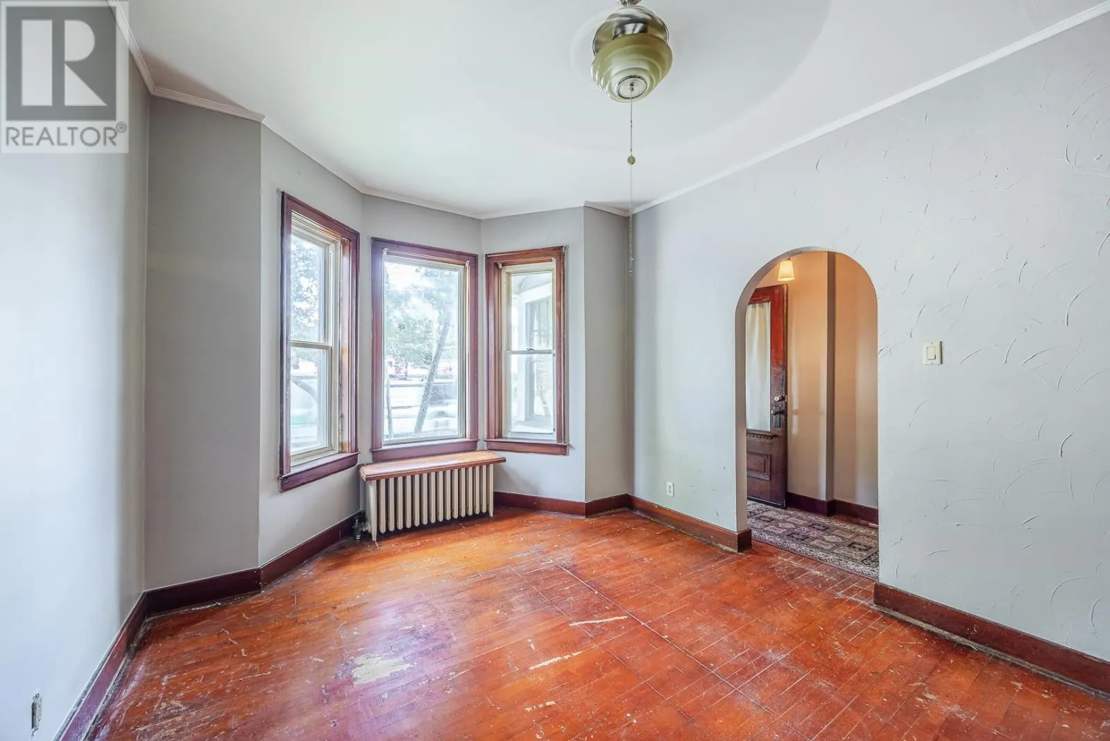 151 Albert ST E
