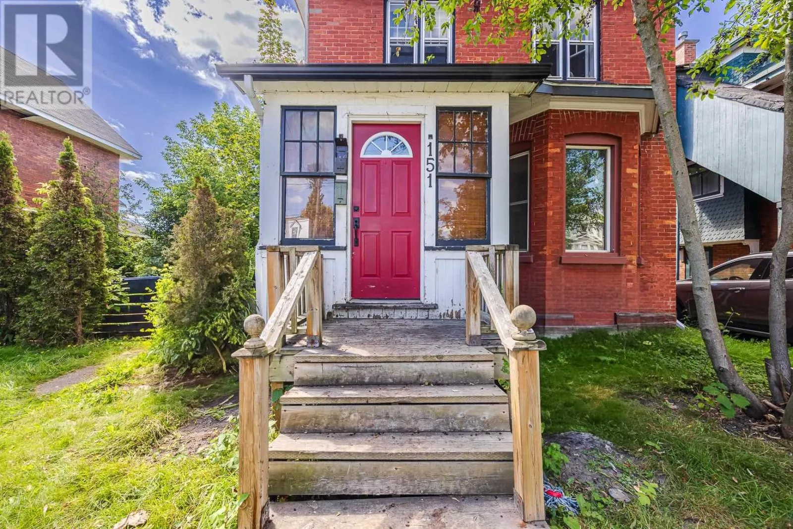 151 Albert ST E