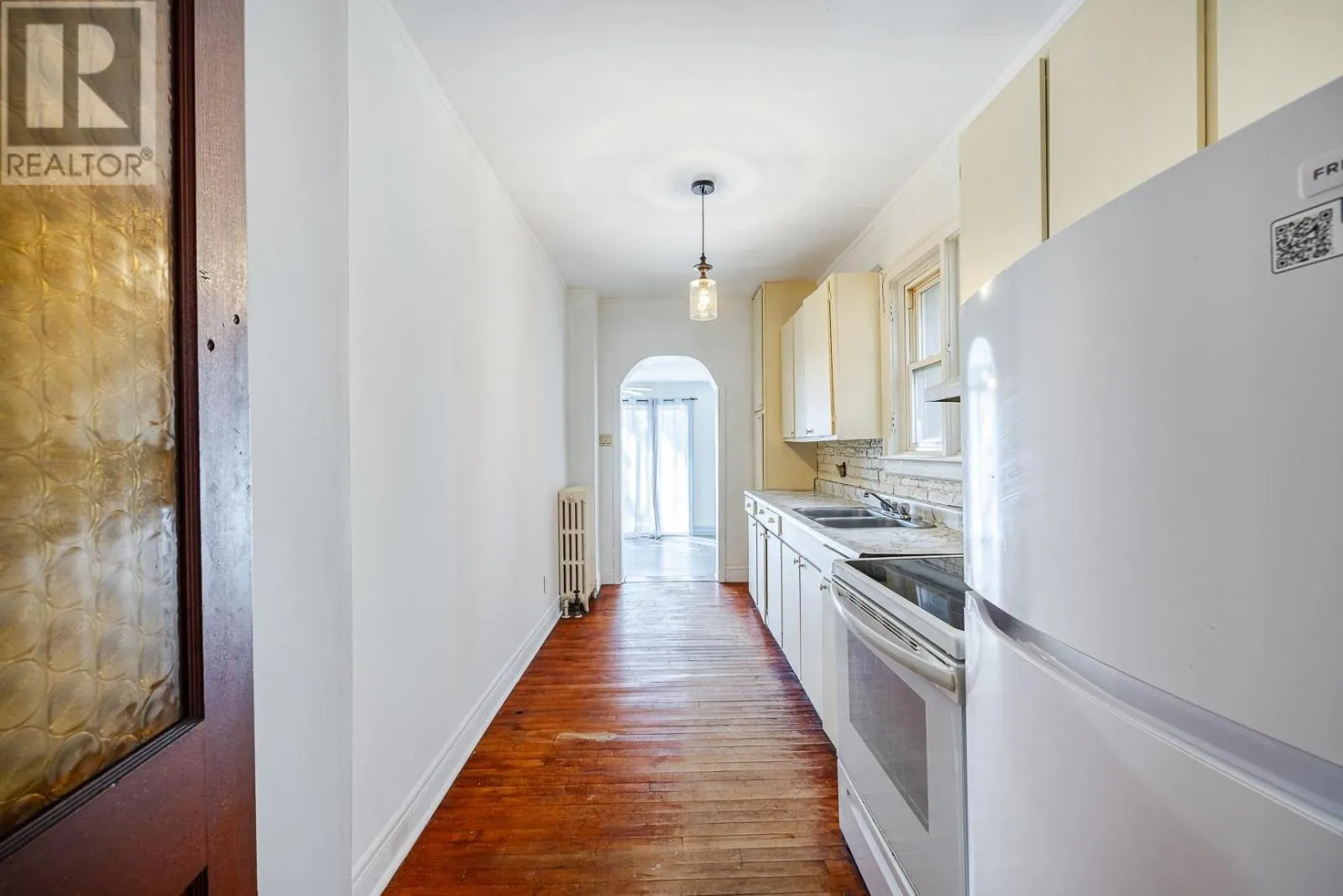 151 Albert ST E