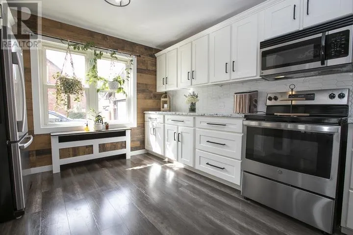 317 Goulais AVE