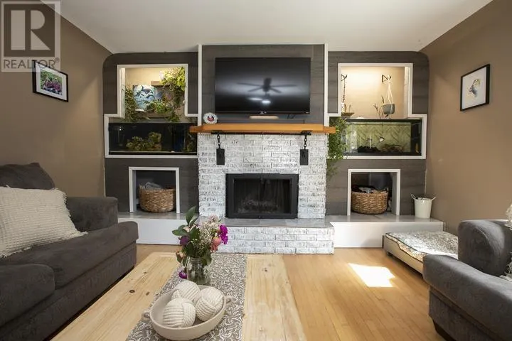 317 Goulais AVE