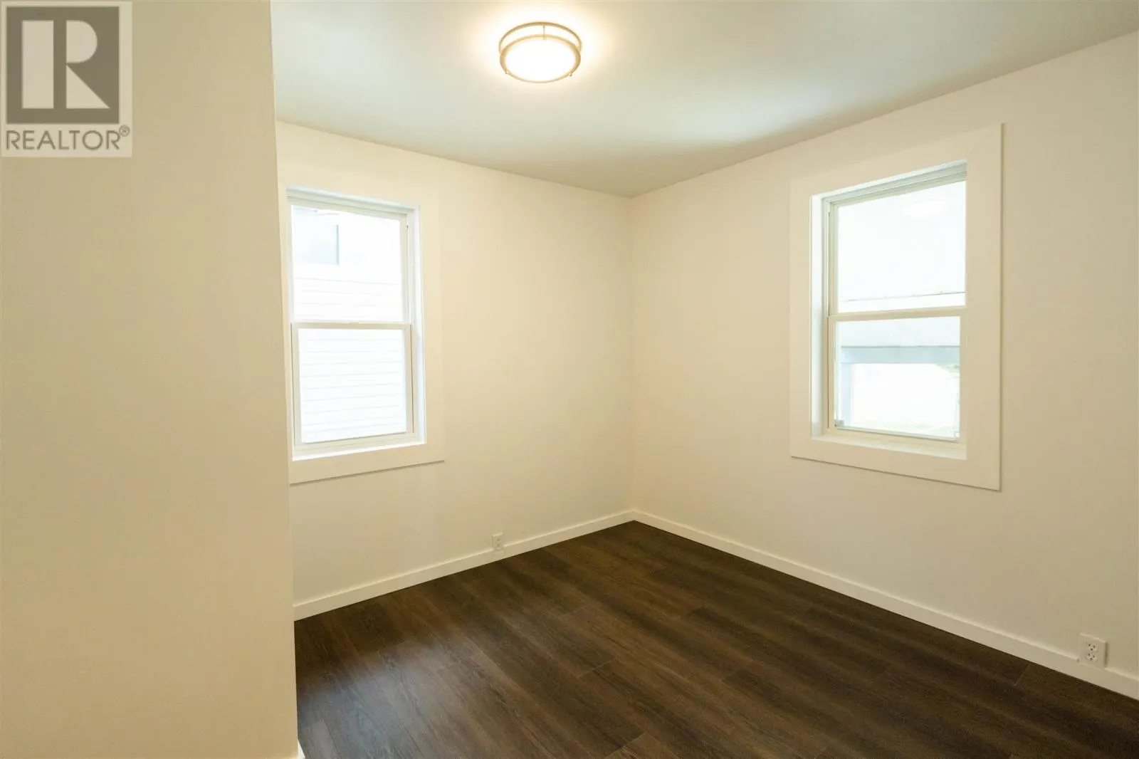 13 Stevens ST