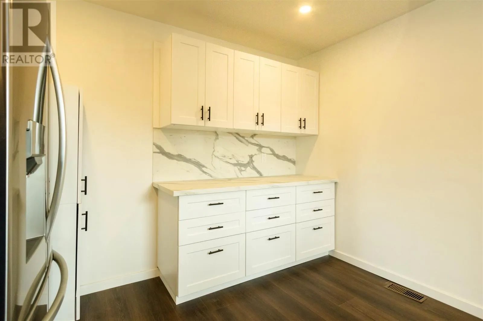 13 Stevens ST