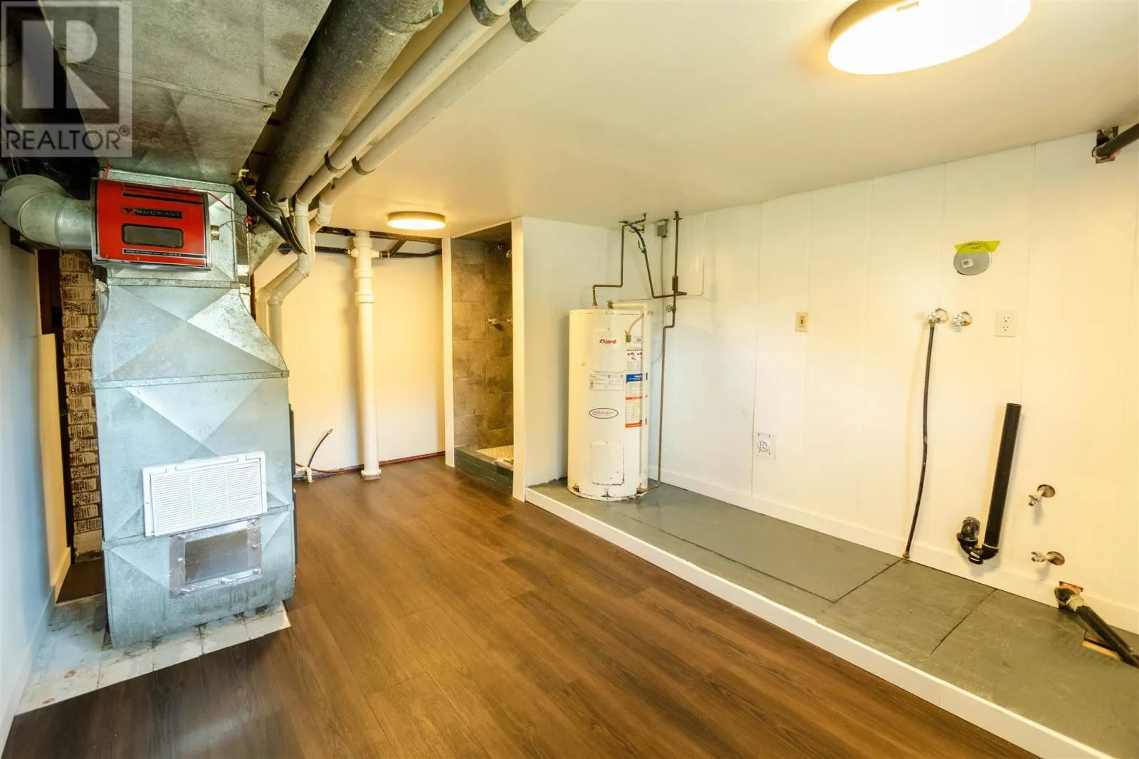 13 Stevens ST