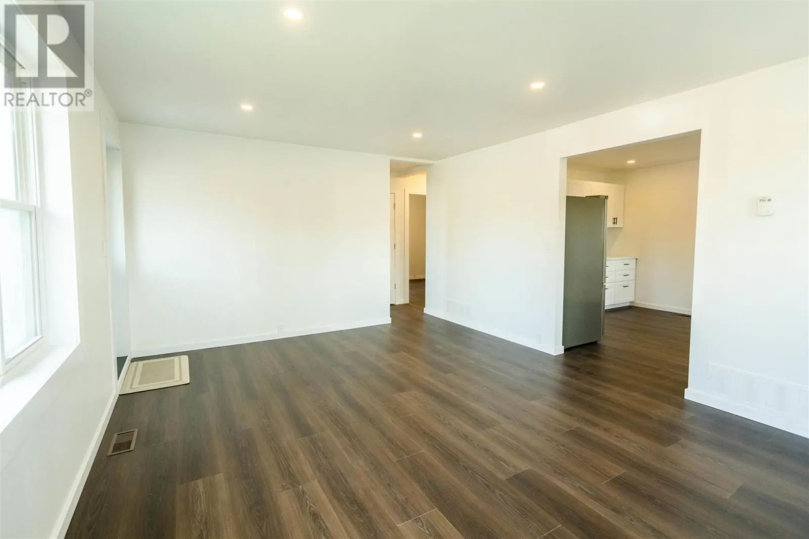 13 Stevens ST