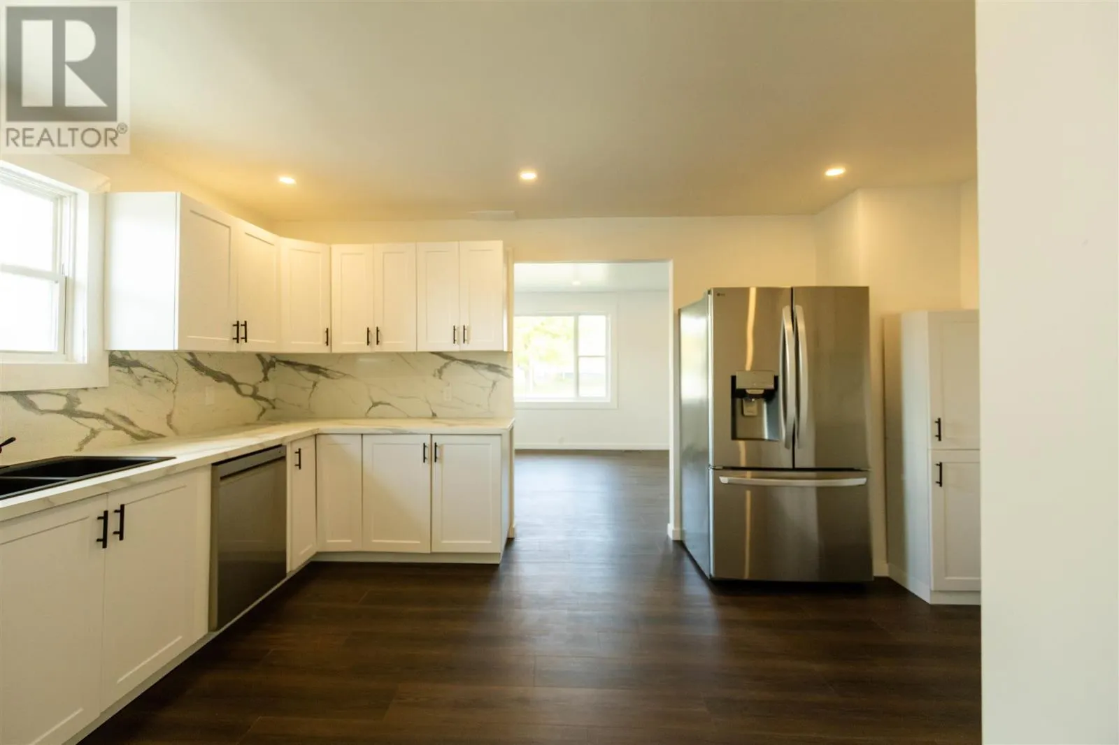 13 Stevens ST