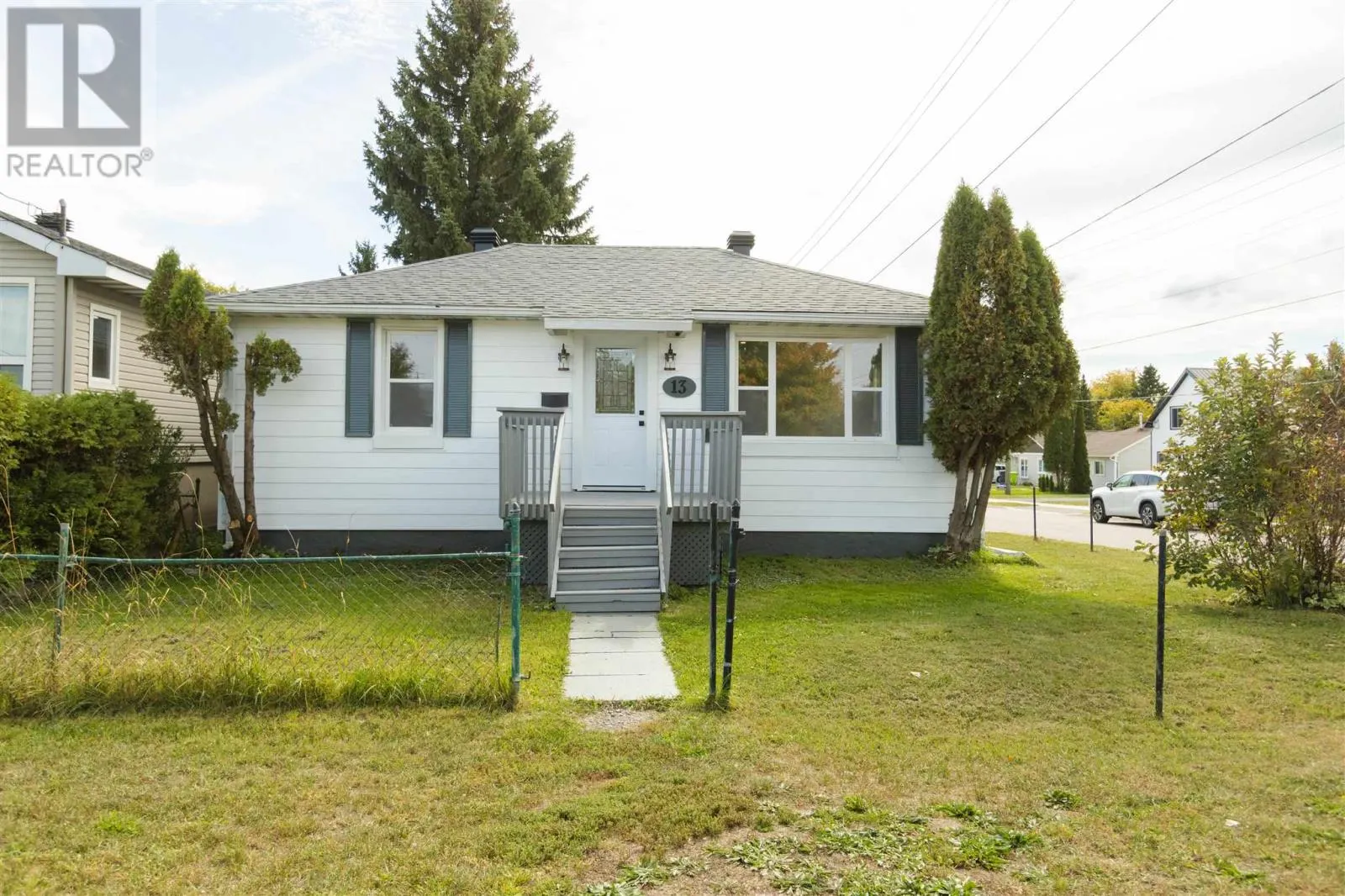 13 Stevens ST