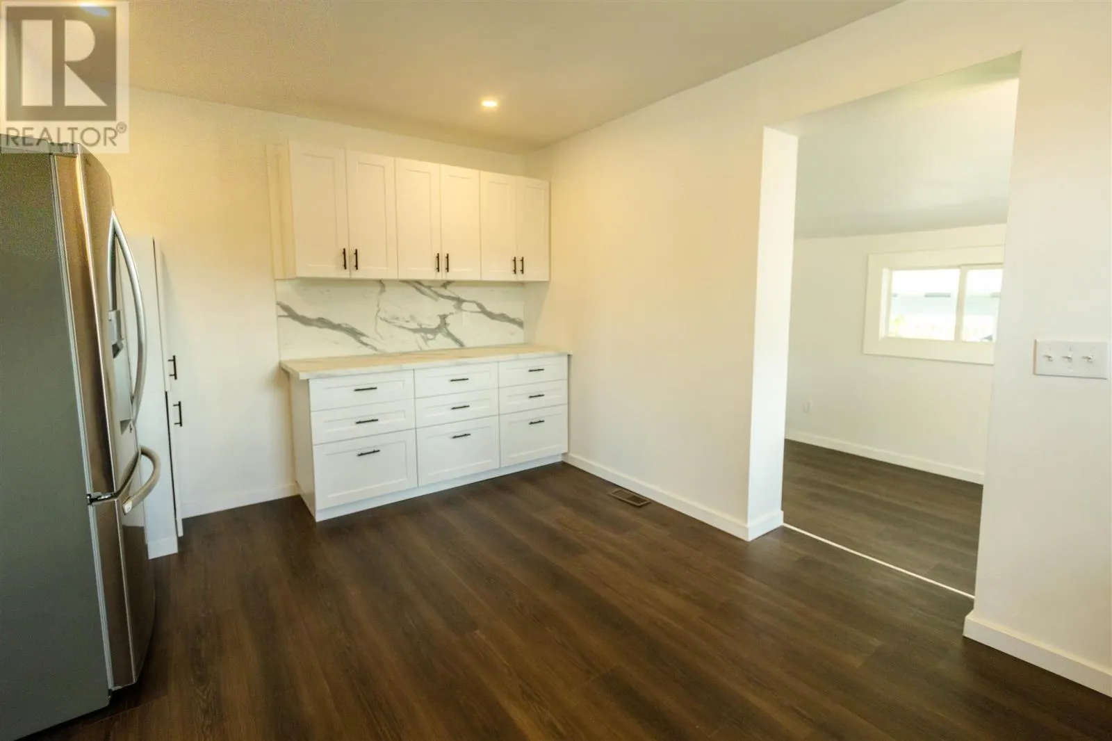 13 Stevens ST