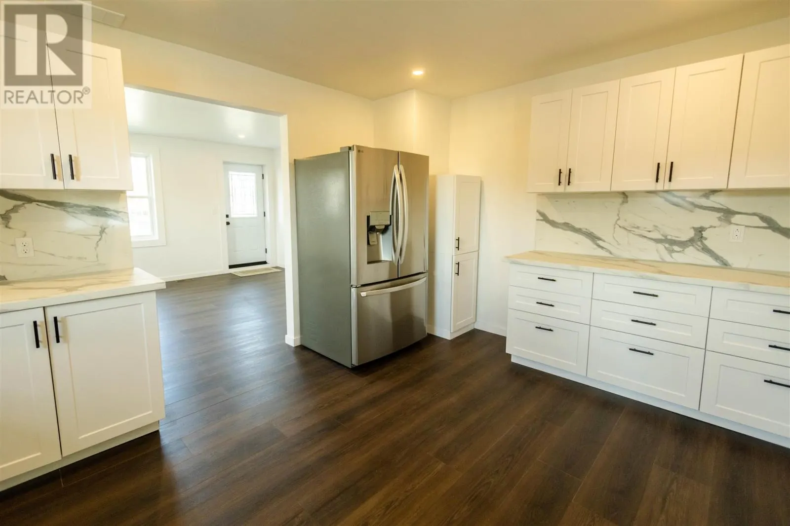 13 Stevens ST