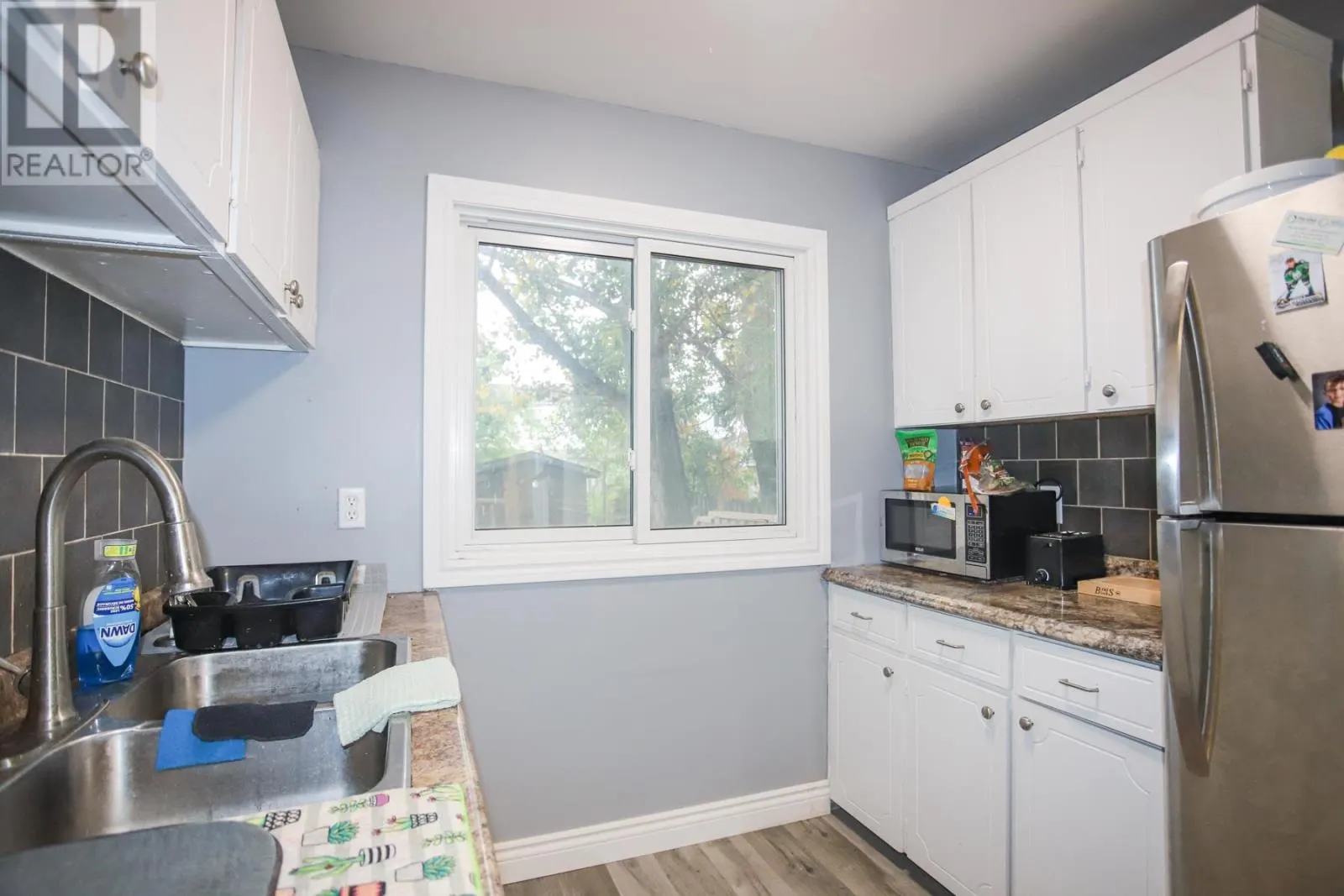 35 Broadview DR