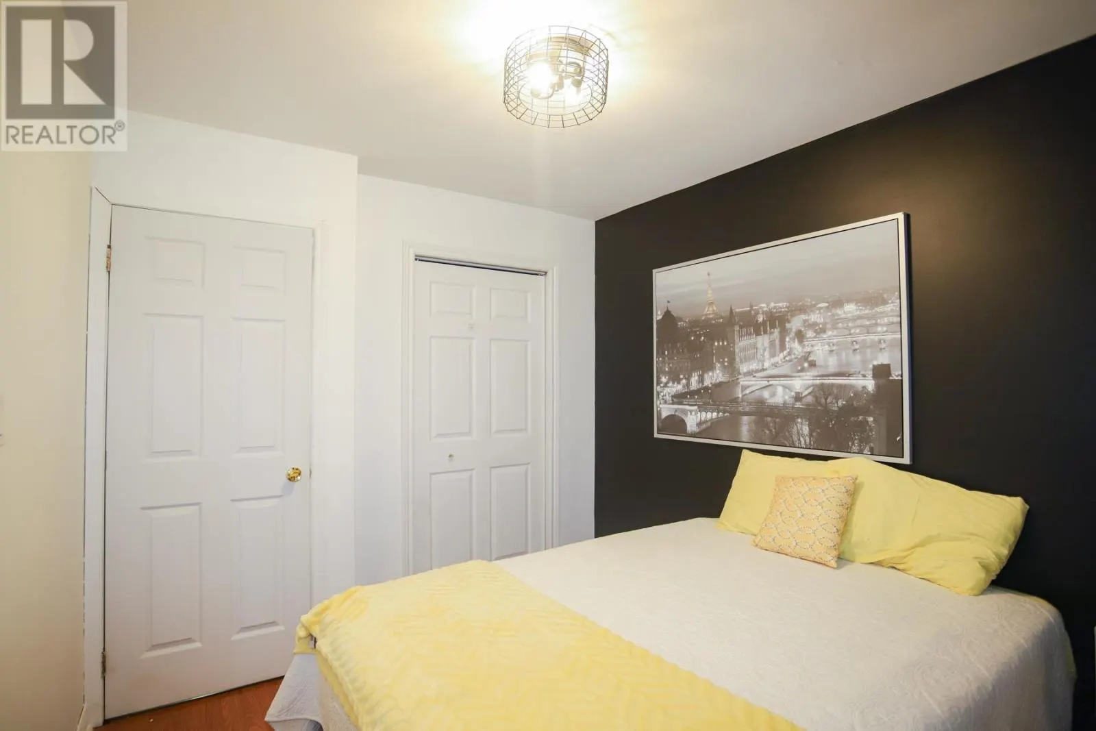 35 Broadview DR