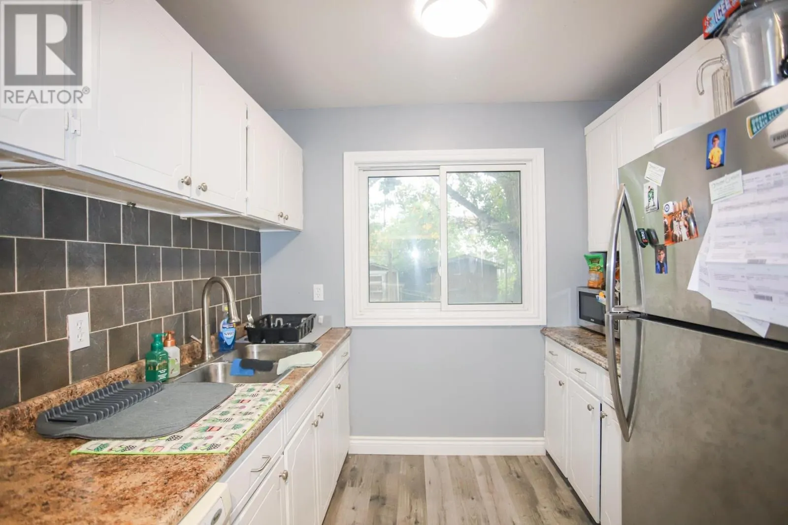 35 Broadview DR