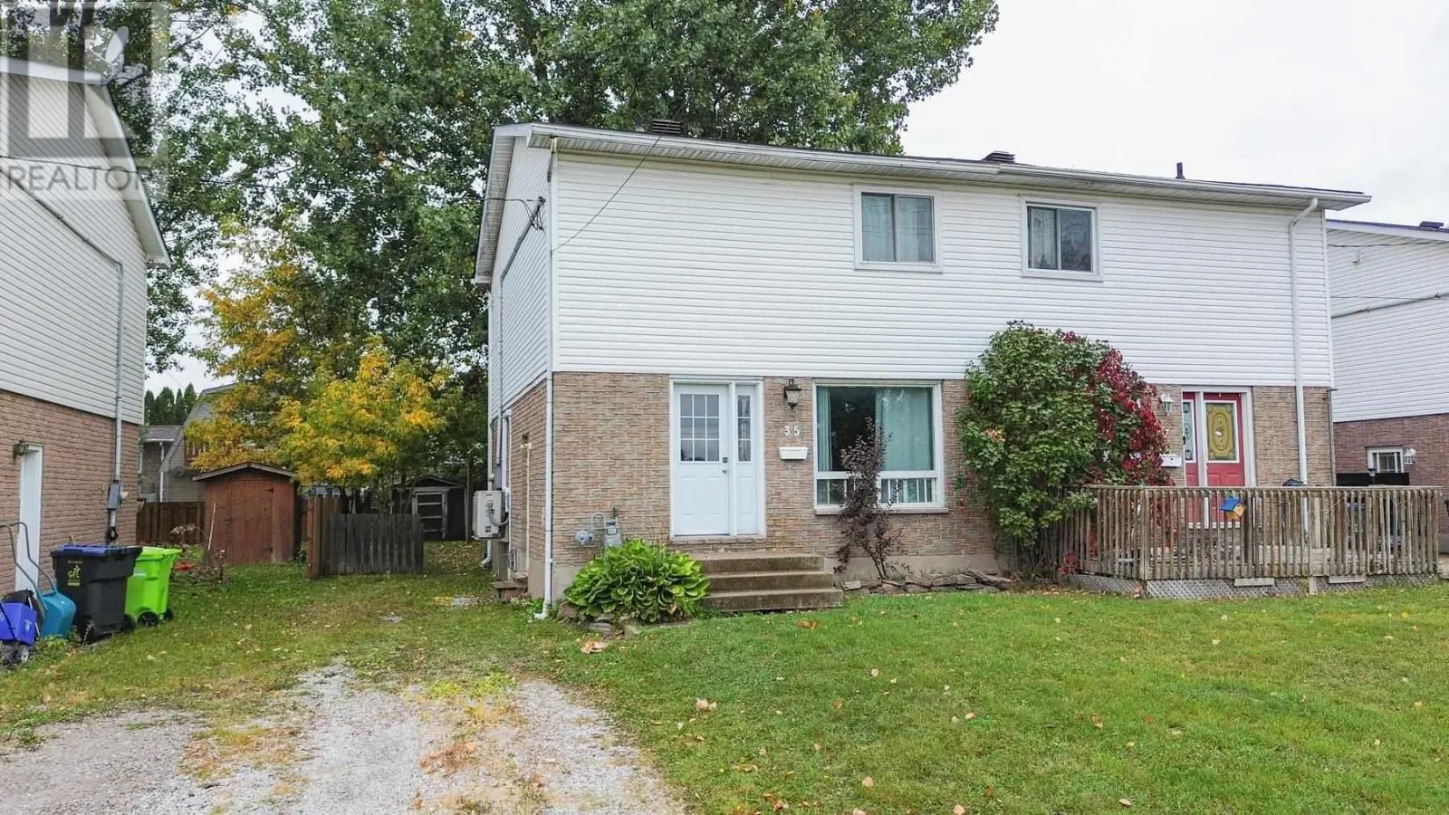 35 Broadview DR