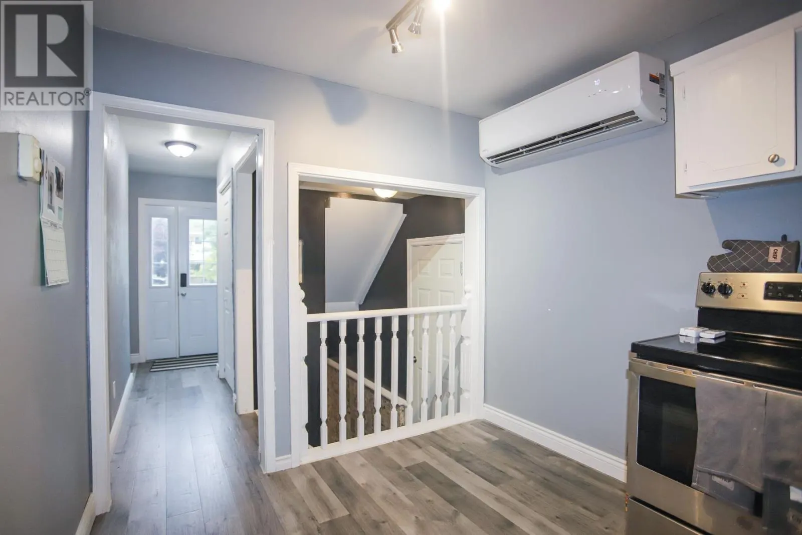 35 Broadview DR