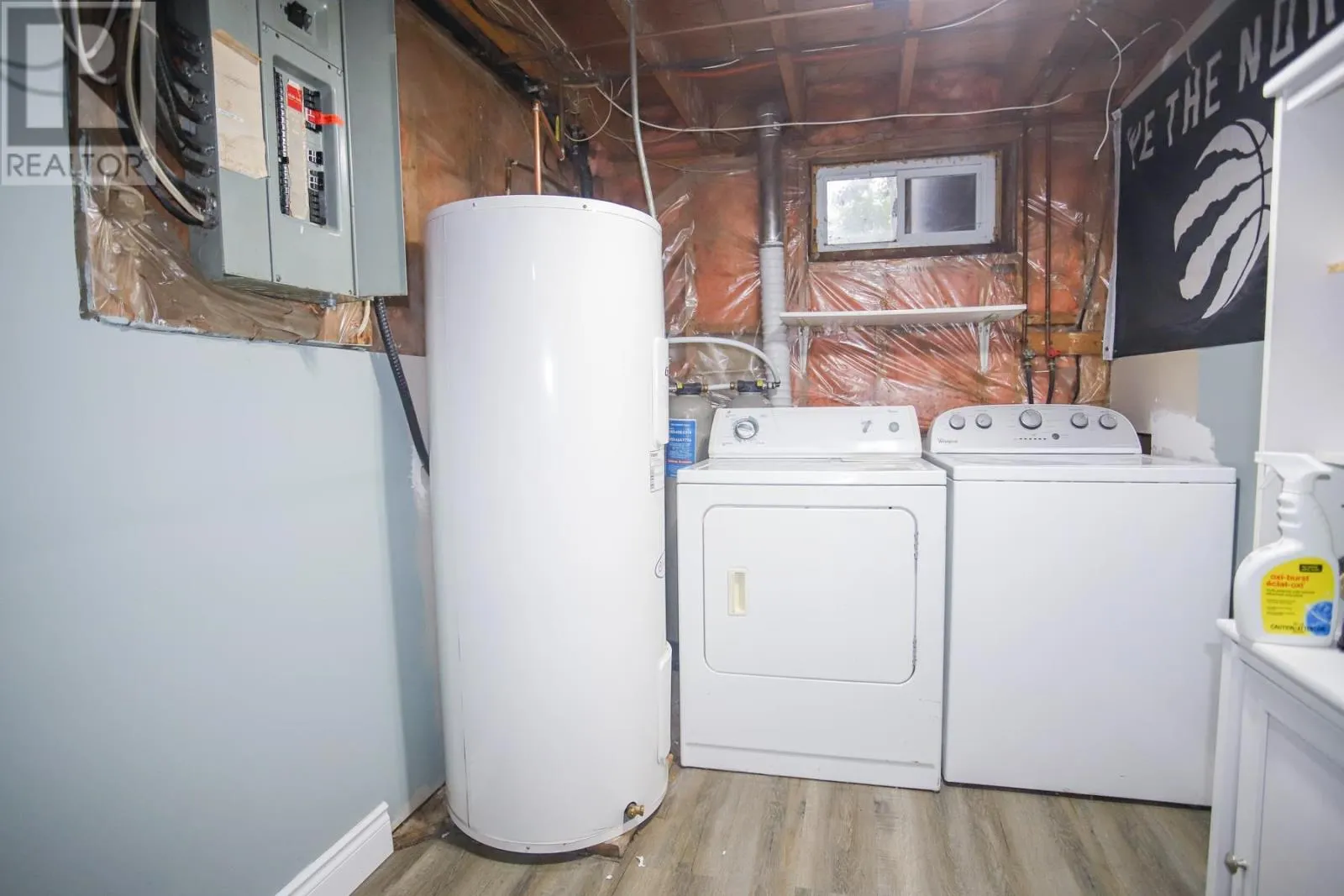 35 Broadview DR