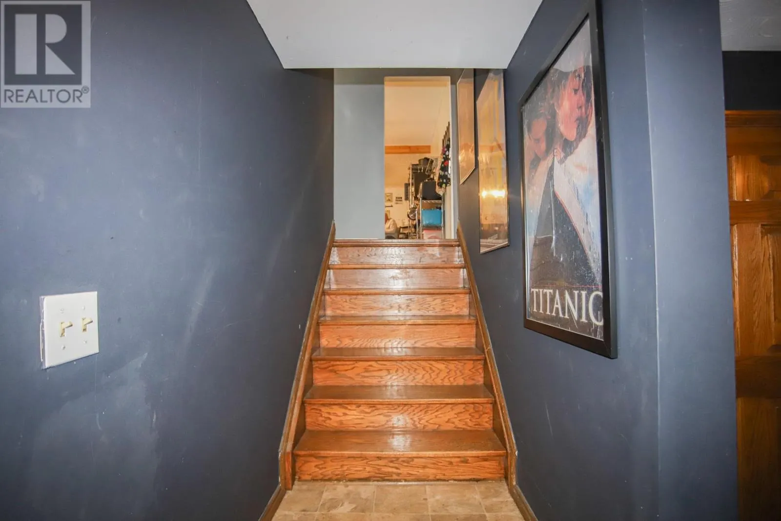 480 Moss RD