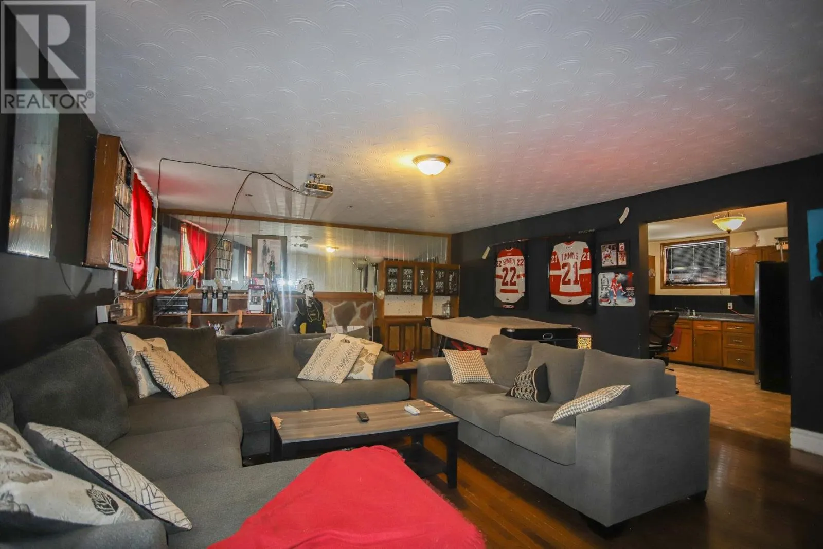 480 Moss RD
