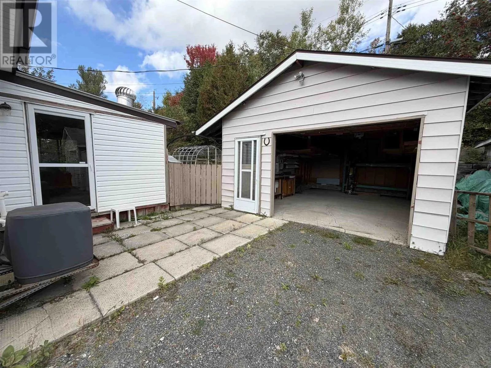 17 Brown RD