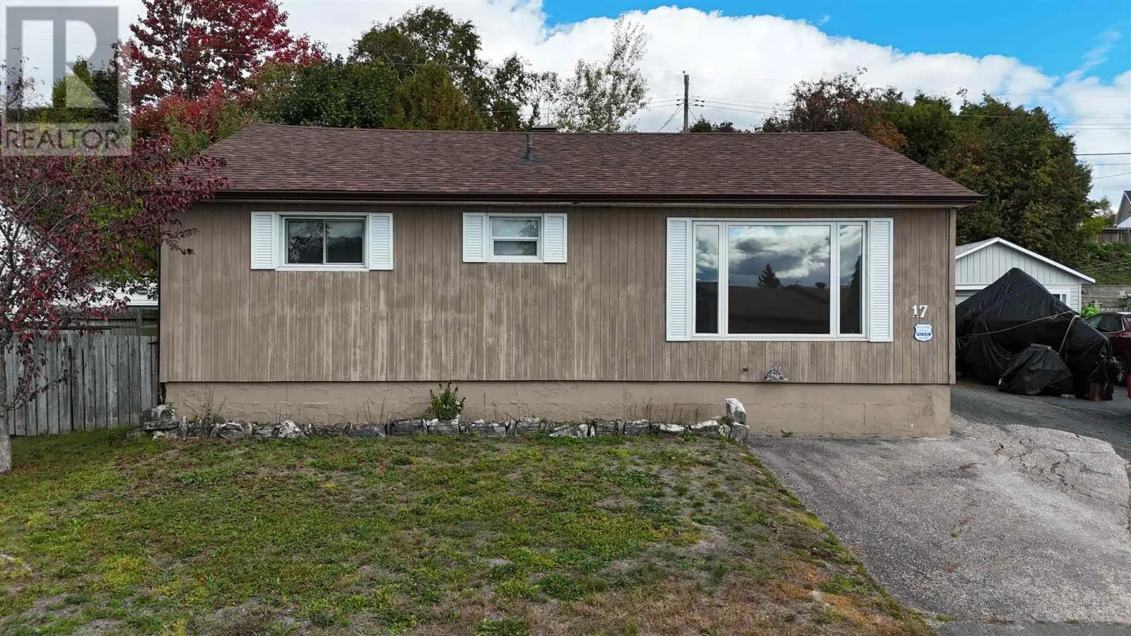 17 Brown RD