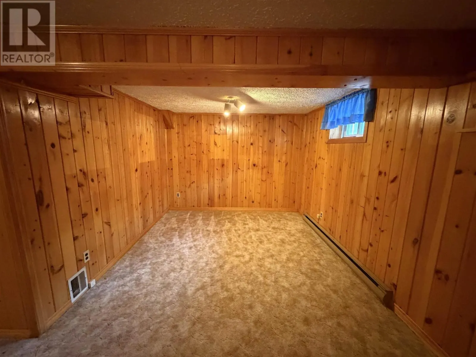 17 Brown RD