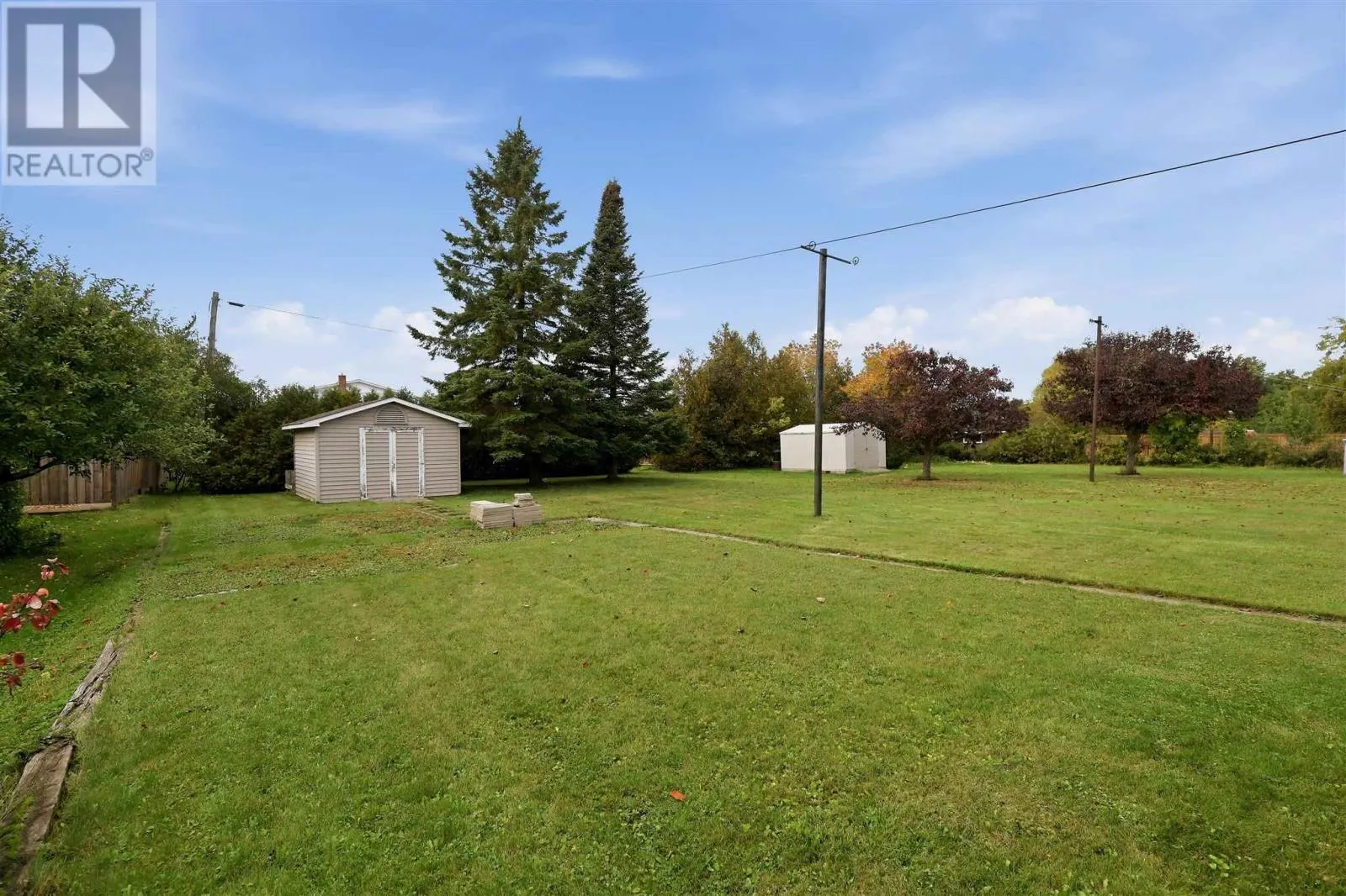 3 Dawson AVE
