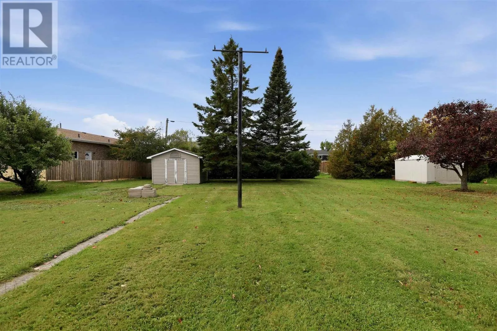 3 Dawson AVE