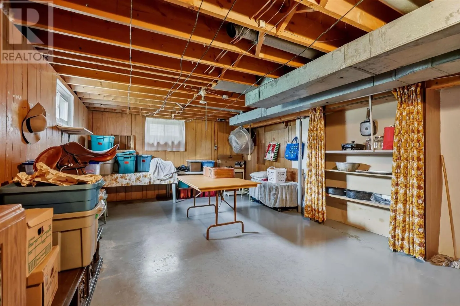 3 Dawson AVE
