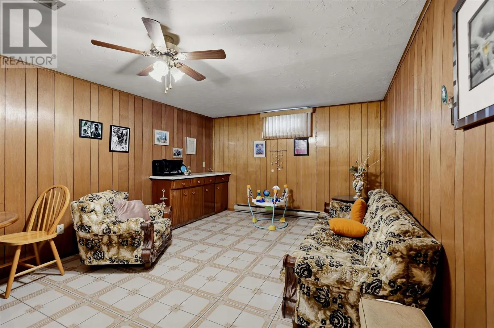 3 Dawson AVE