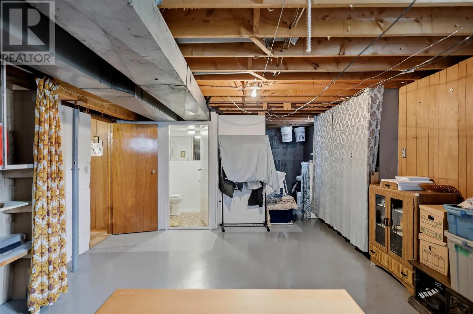 3 Dawson AVE