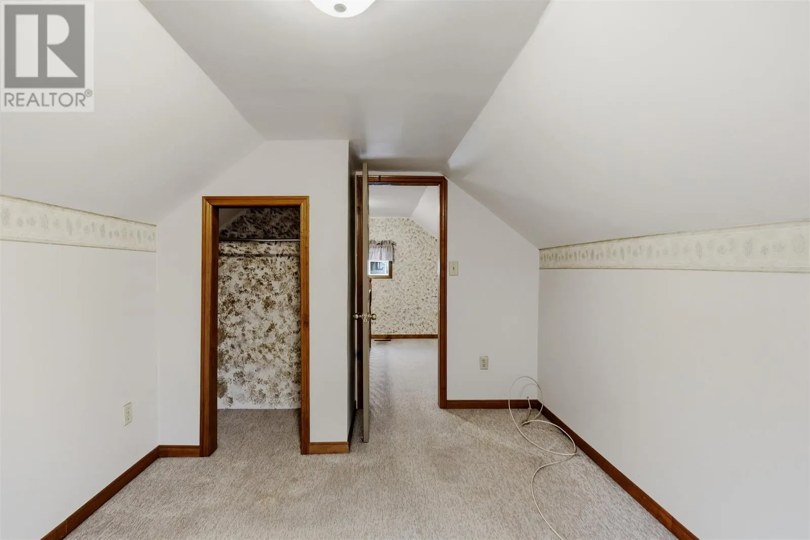 165 Spadina AVE