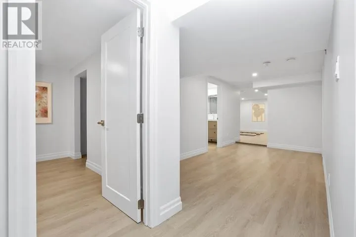35 Hugill ST