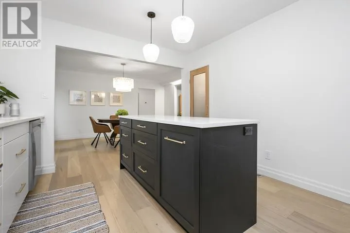 35 Hugill ST
