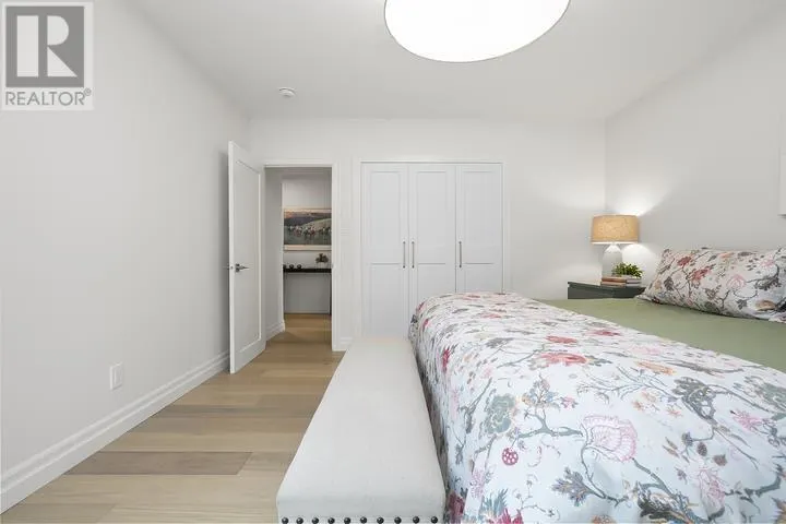 35 Hugill ST