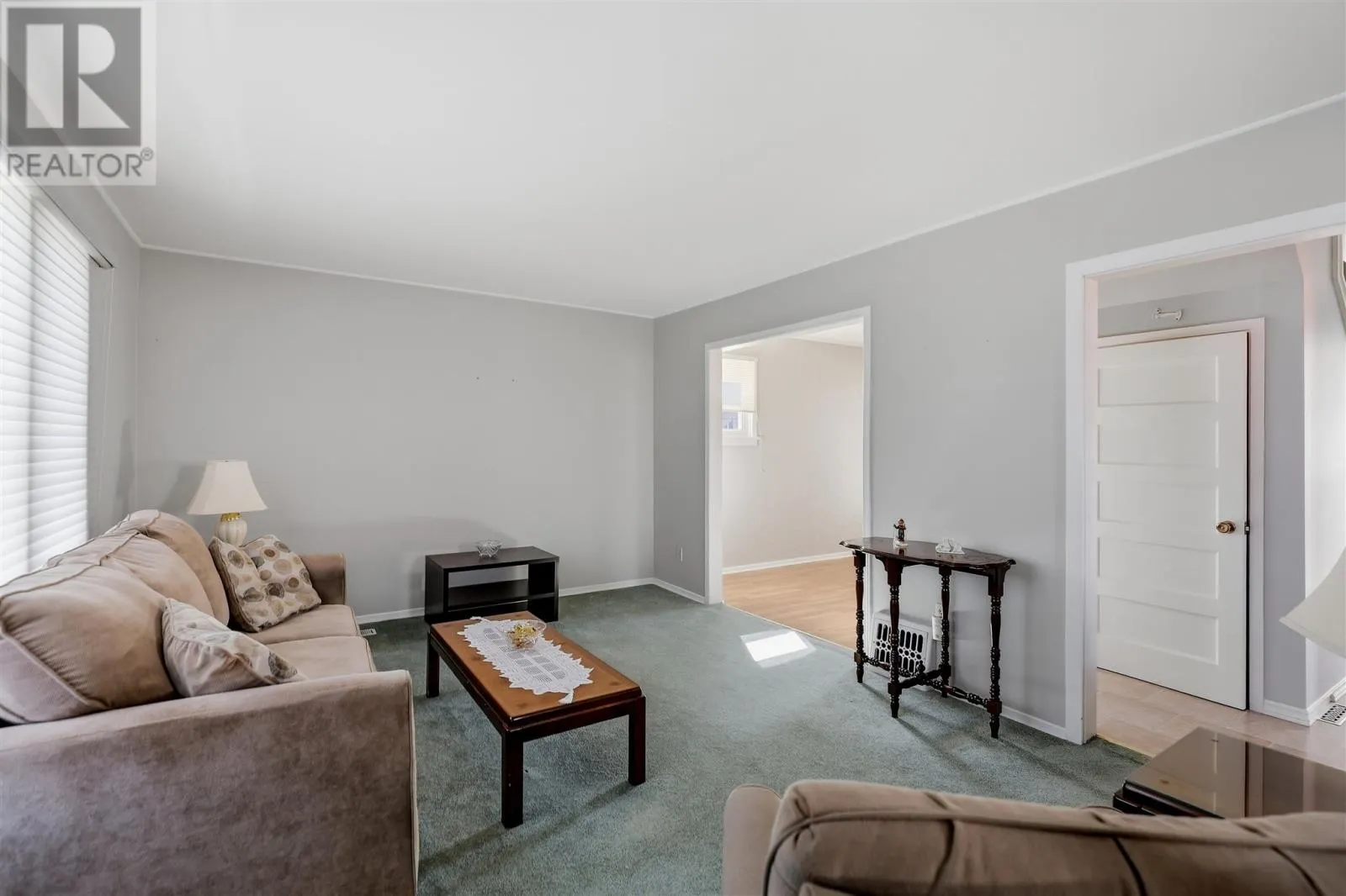 3 Weldon AVE