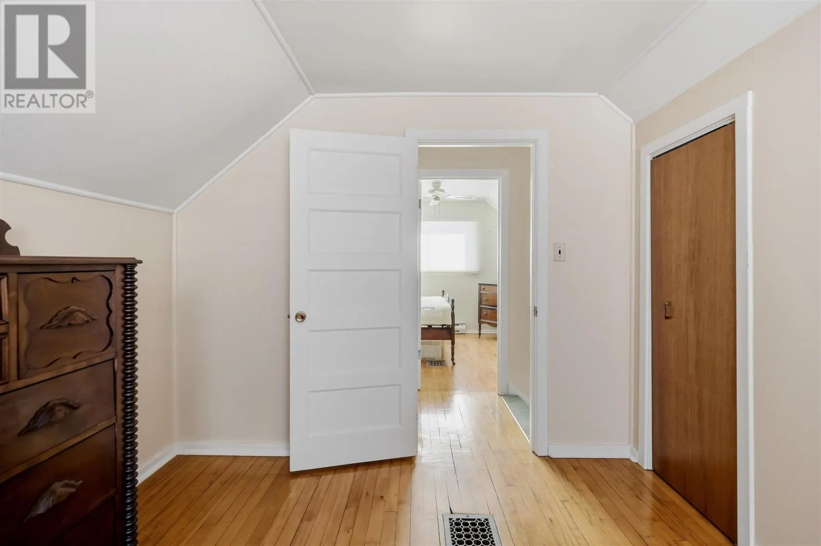 3 Weldon AVE