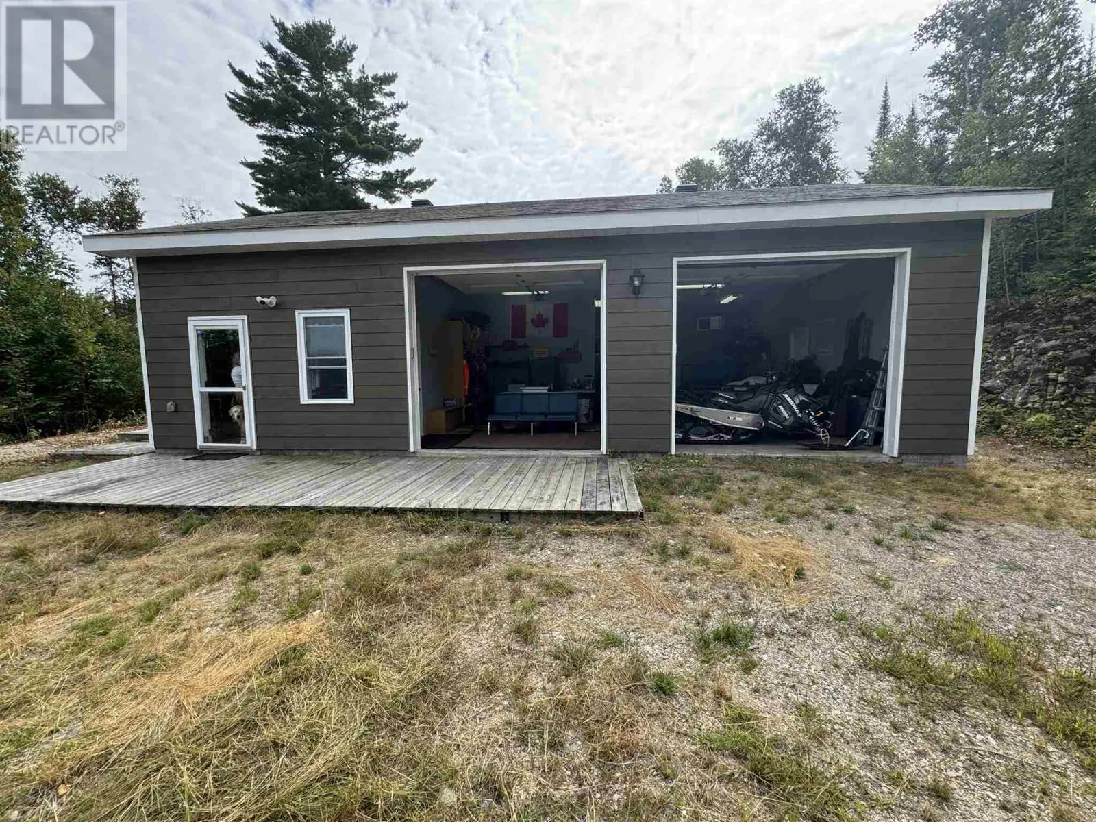 944 Dunlop Shores RD
