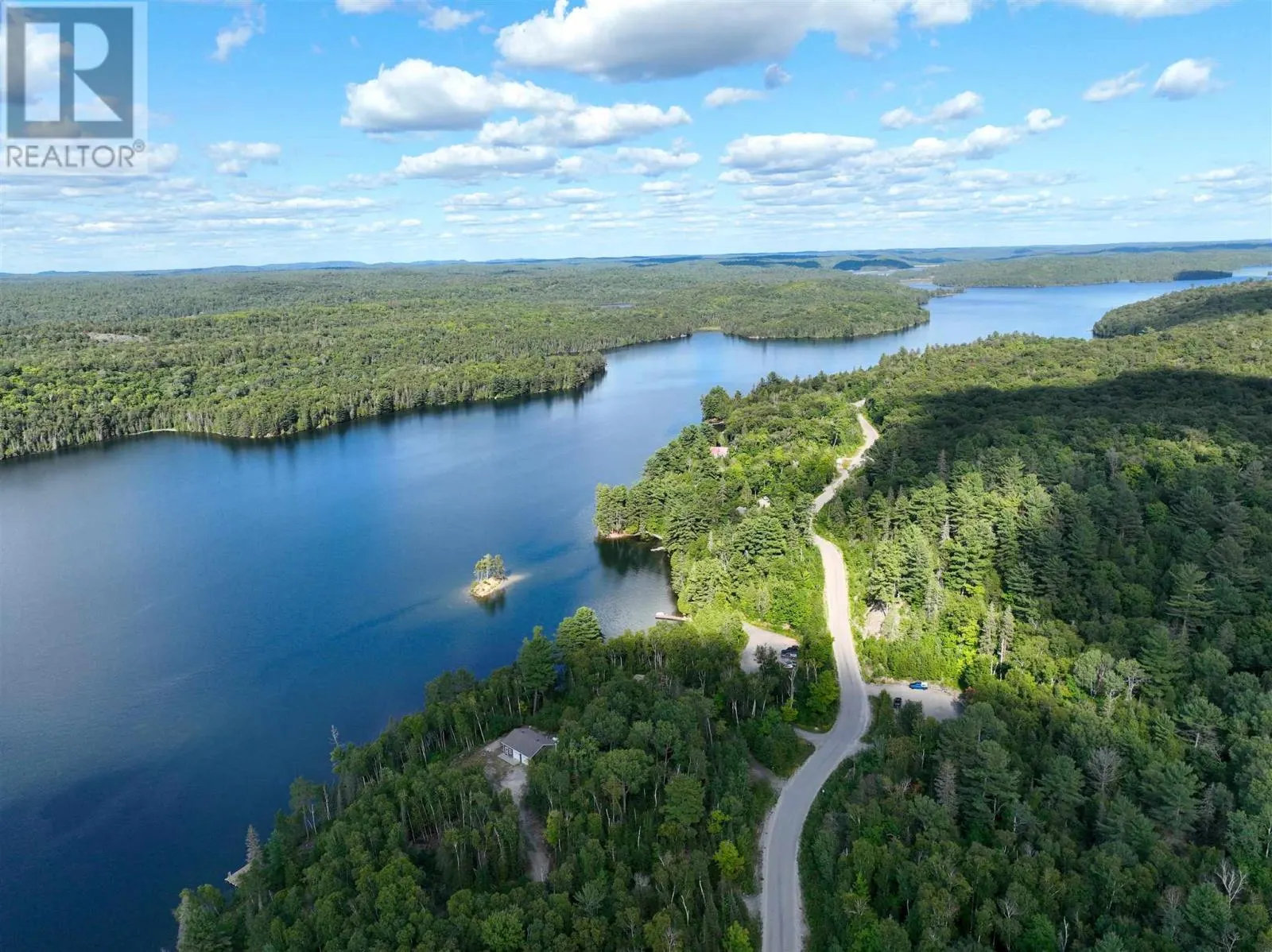 944 Dunlop Shores RD