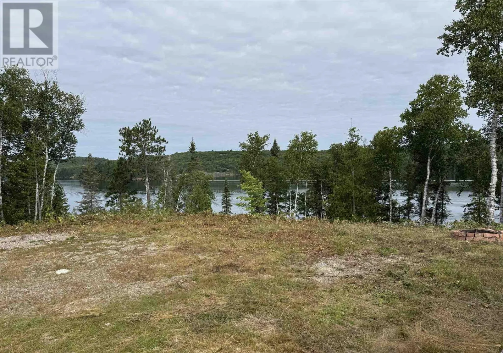 944 Dunlop Shores RD