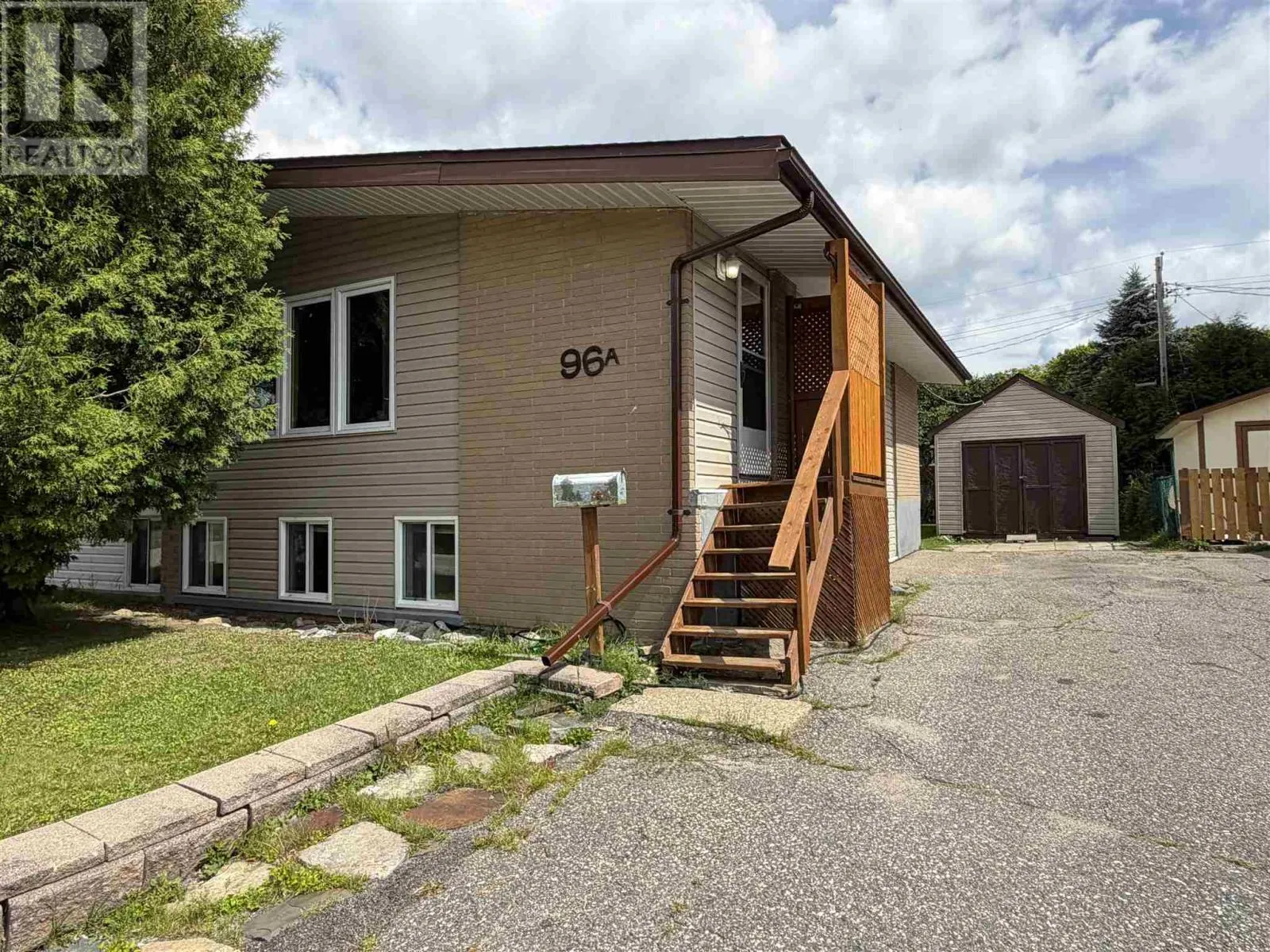 96A Axmith AVE