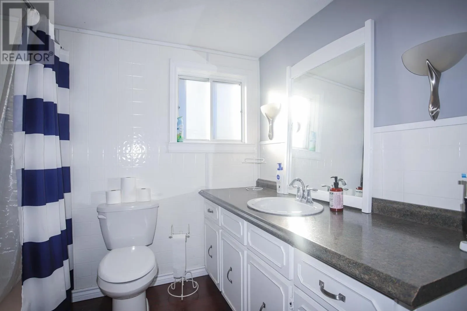 253 St. James ST