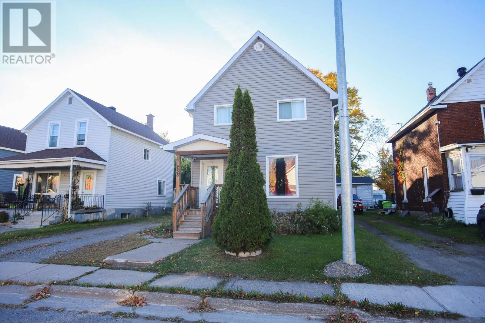 253 St. James ST