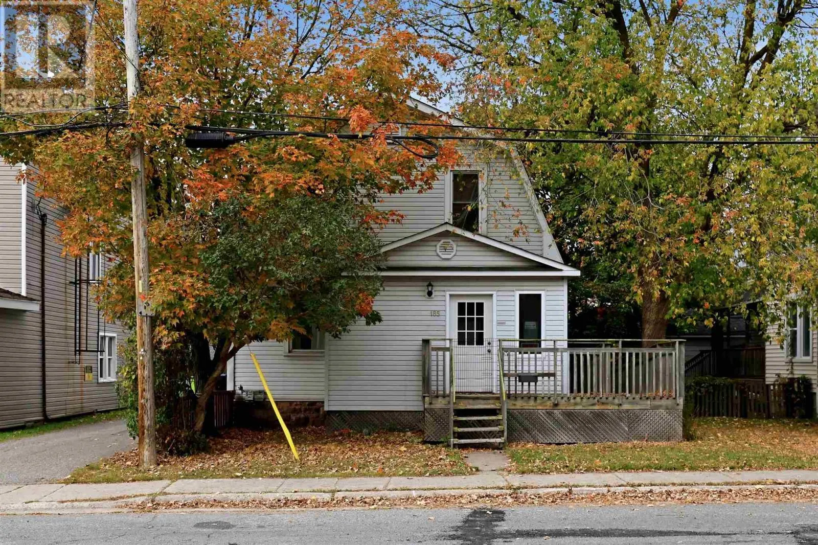 185 Elgin ST