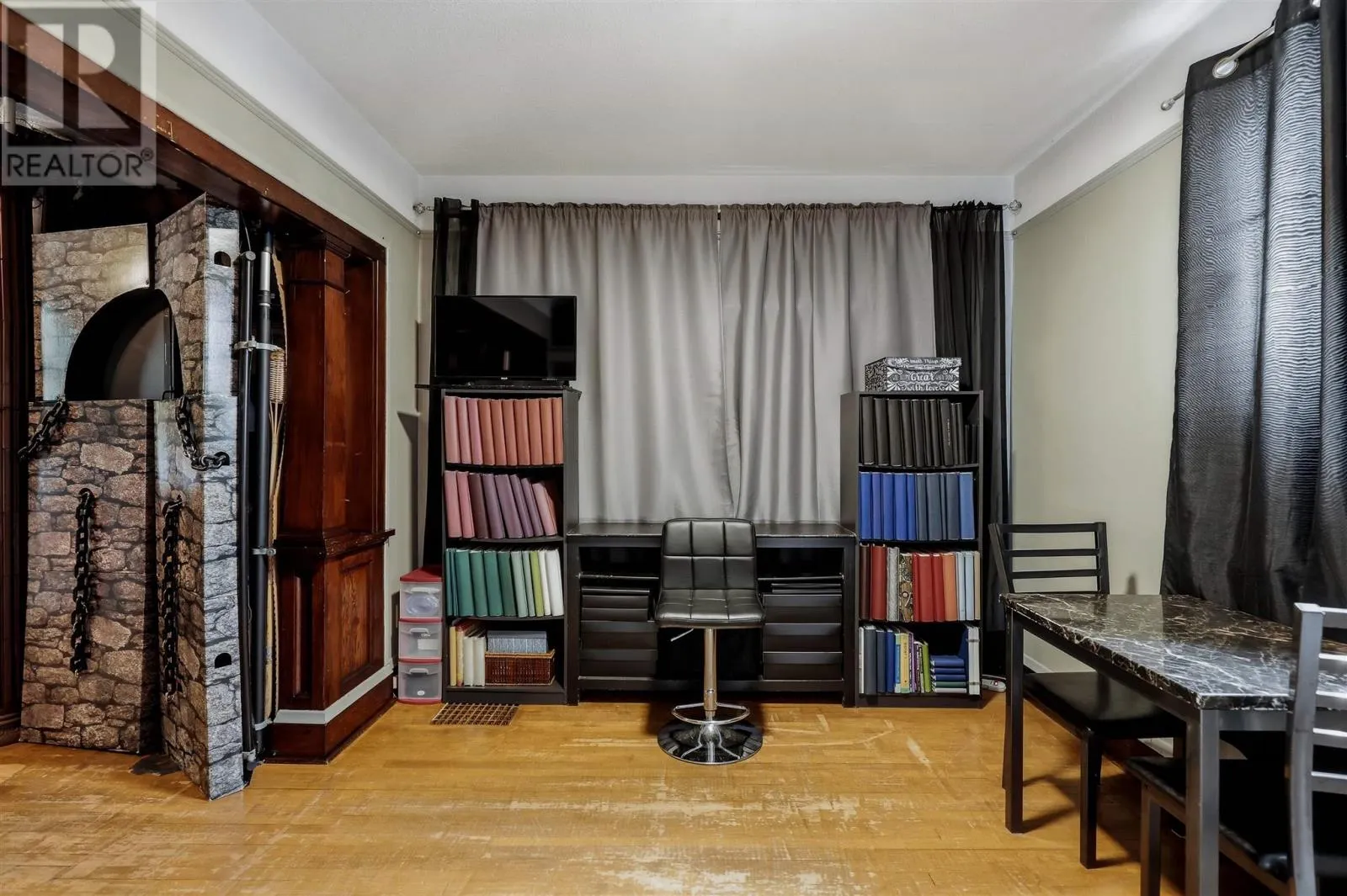 185 Elgin ST