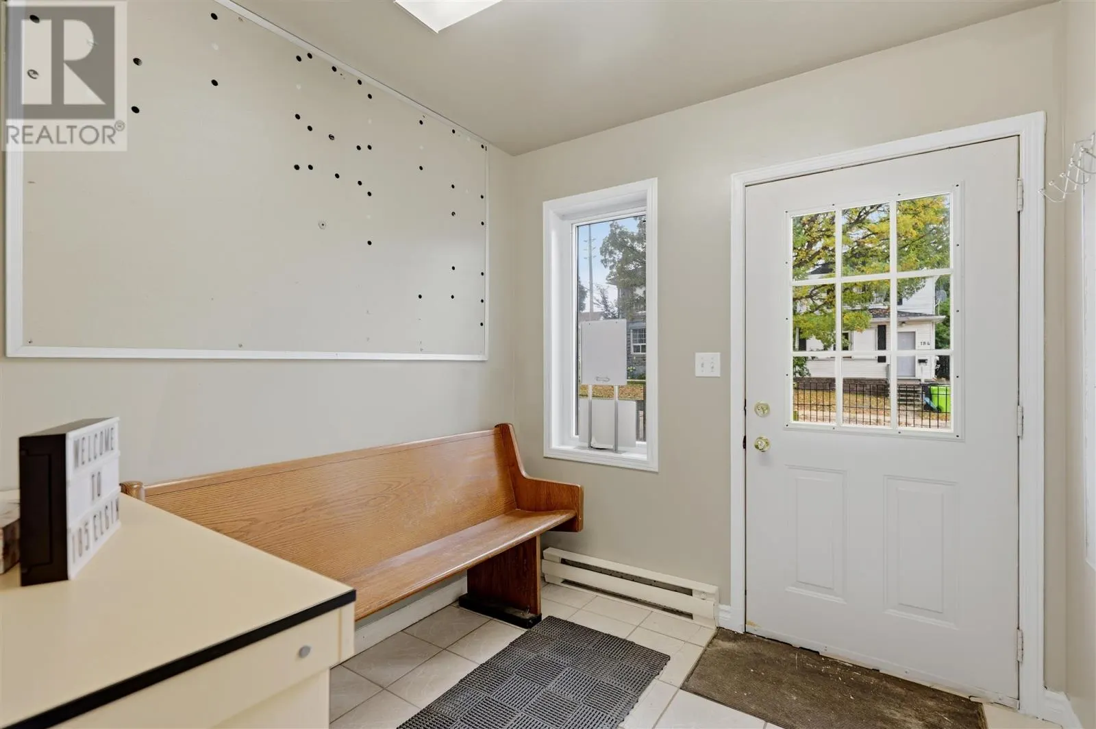 185 Elgin ST