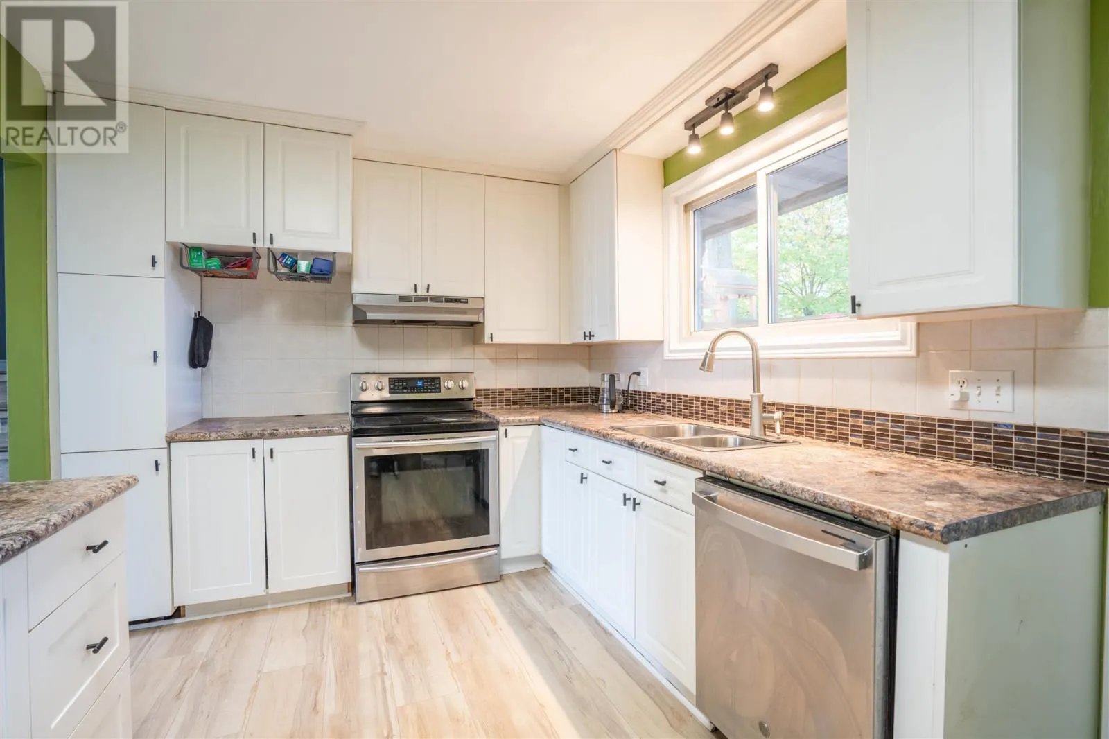 41 Peach DR