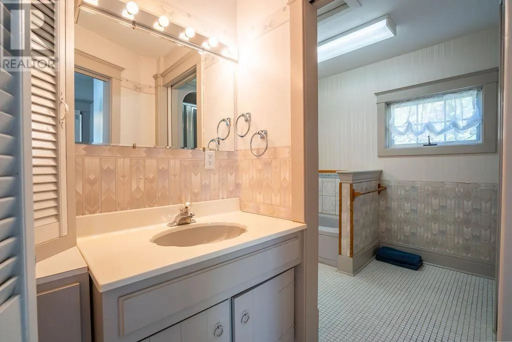 1411 Great Northern Road