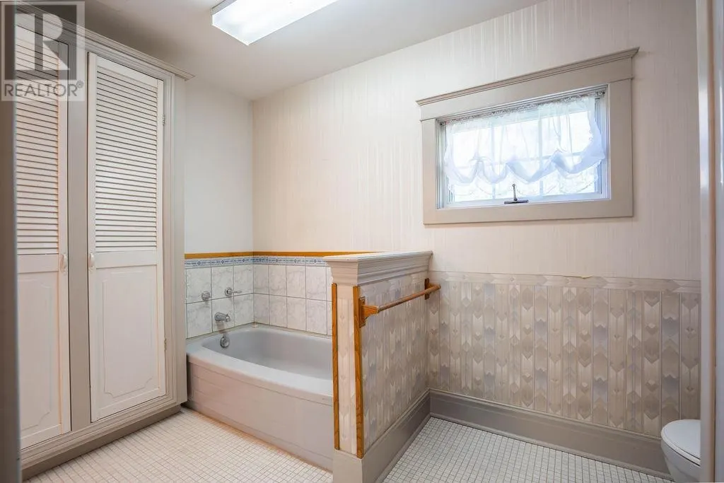 1411 Great Northern Road